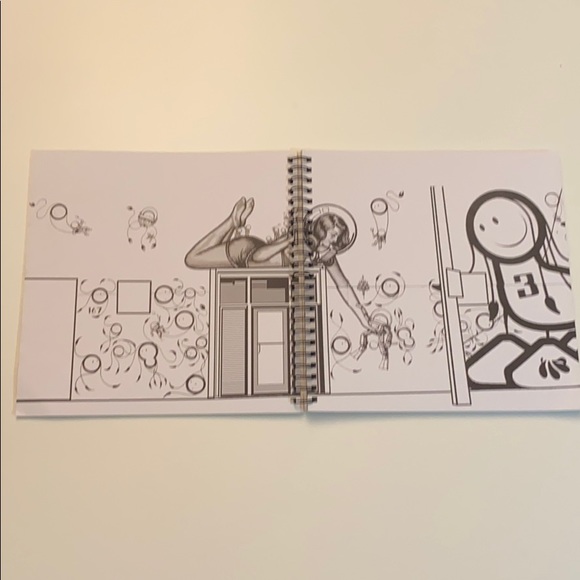 Wynwood Walls Miami Coloring book - Picture 3 of 9